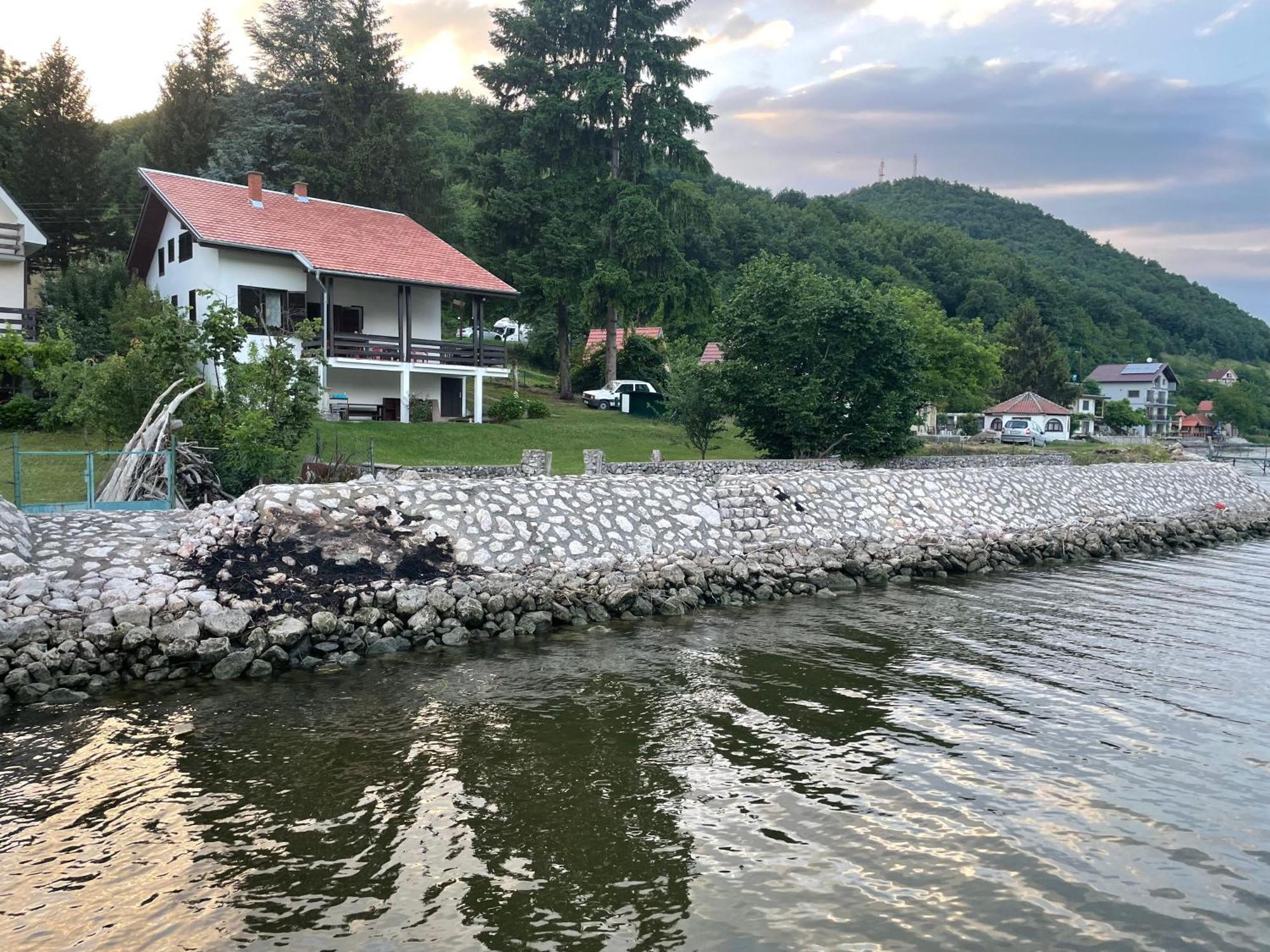 Porecka Laguna Apartment Donji Milanovac Luaran gambar